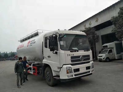 東風153單橋20噸粉粒物料車 高效散裝水泥運輸解決方案