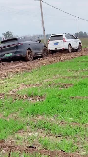 鄉(xiāng)間水泥路上的思考 電動(dòng)汽車的適應(yīng)性挑戰(zhàn)與市場突圍